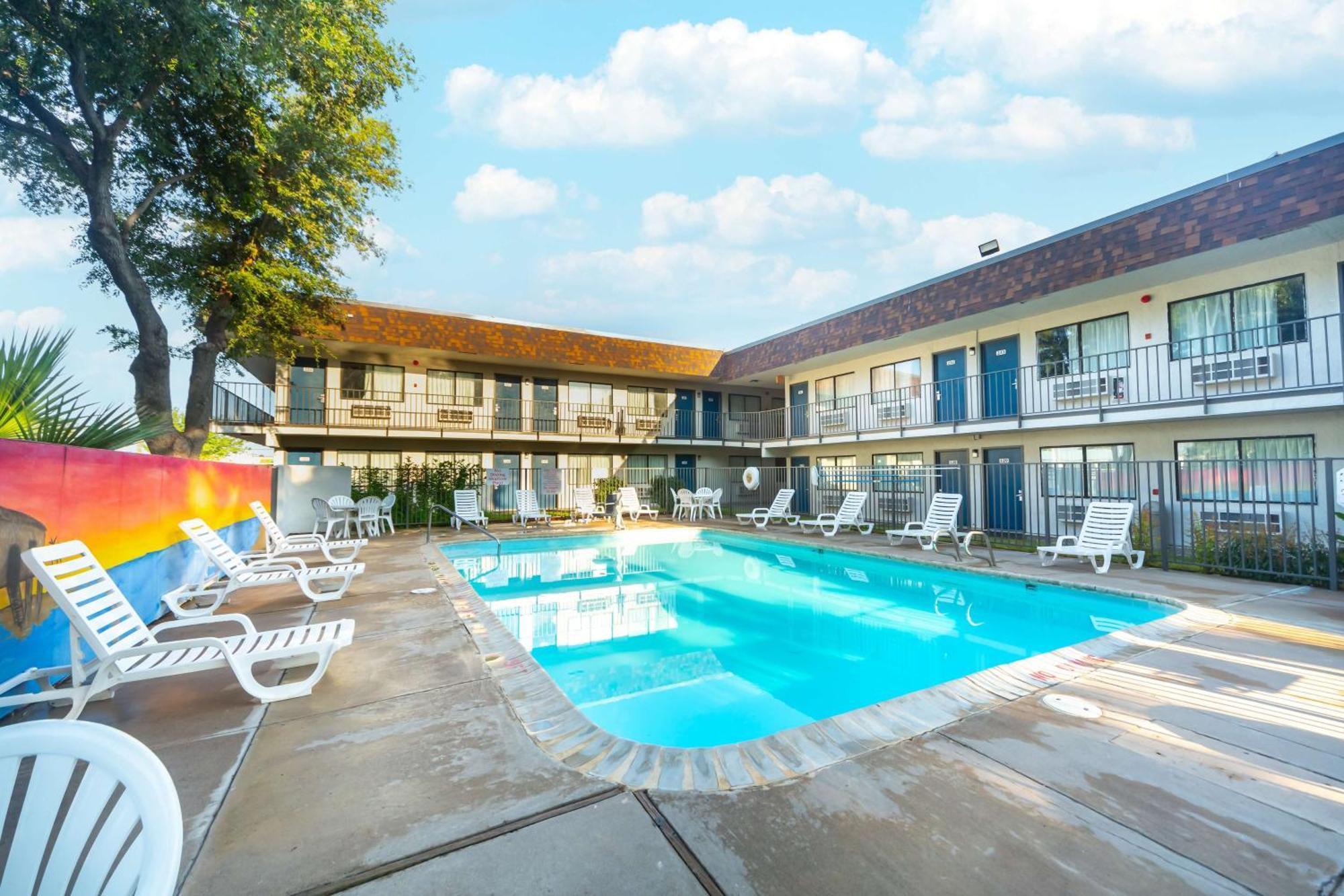 Motel 6-Del Rio, Tx エクステリア 写真